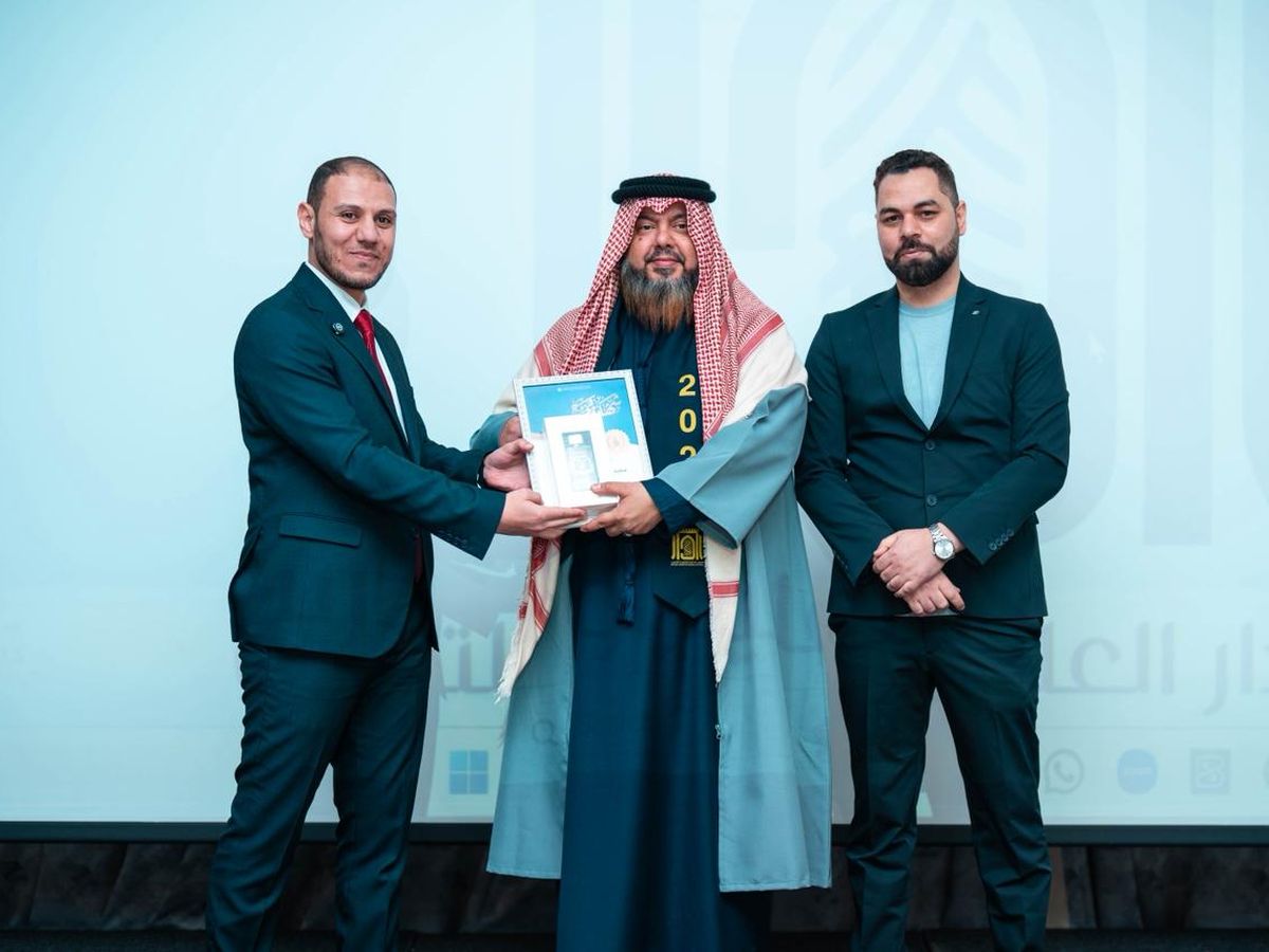 مع المتدربين